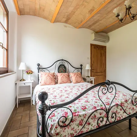 Grand Cherry Tree, 8 Beds Certaldo