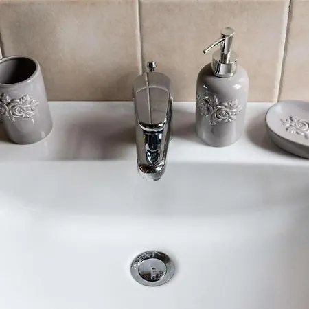 Casa de Férias Grand Cherry Tree, 8 Beds Certaldo