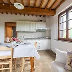 Grand Cherry Tree, 8 Beds *