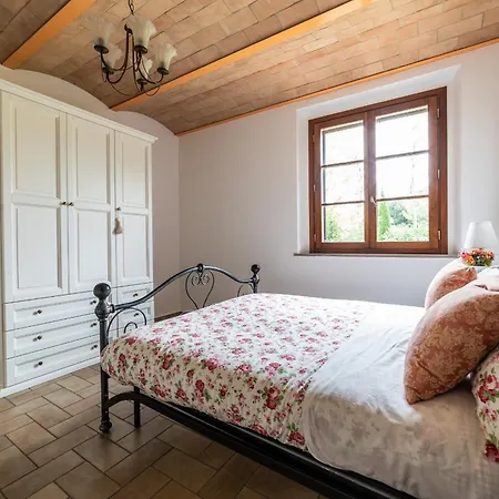 Grand Cherry Tree, 8 Beds Ferienhaus