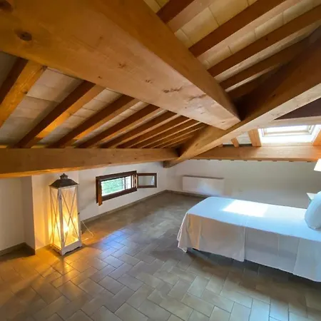 Grand Cherry Tree, 8 Beds Ferienhaus Certaldo