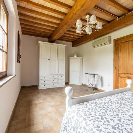Ferienhaus Grand Cherry Tree, 8 Beds *