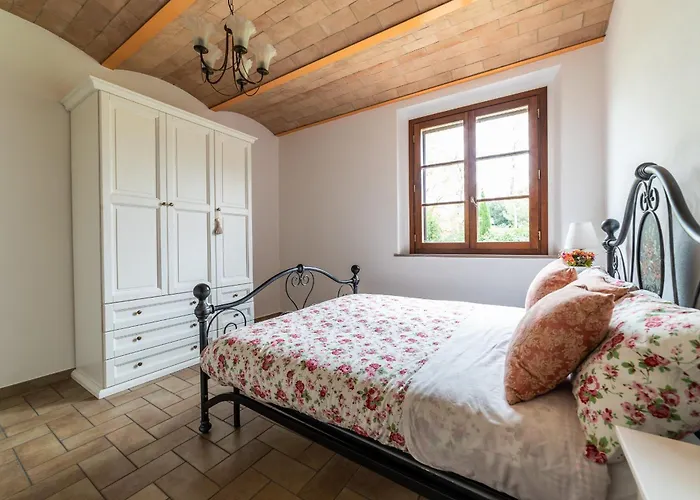 Grand Cherry Tree, 8 Beds Vakantiehuis