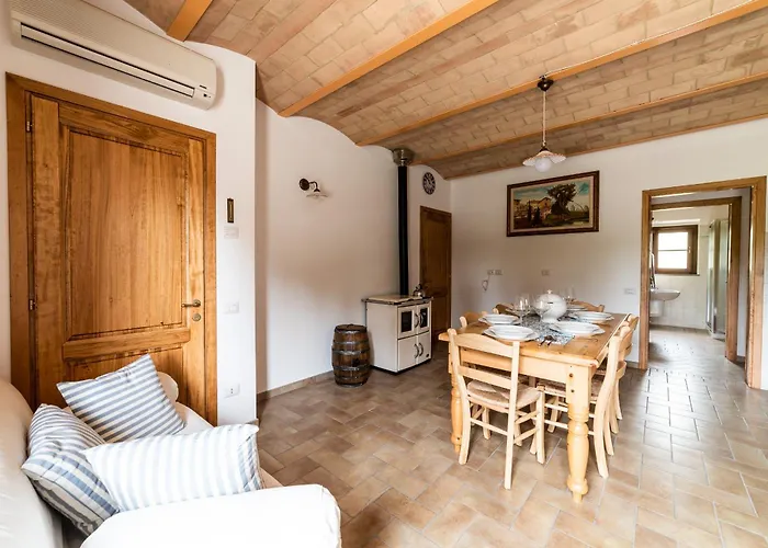 Сasa de vacaciones Grand Cherry Tree, 8 Beds Certaldo