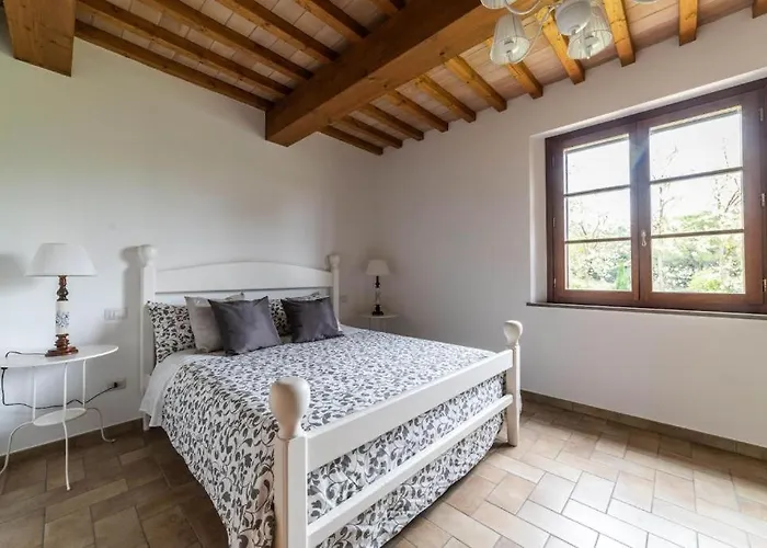 Grand Cherry Tree, 8 Beds Vakantiehuis *